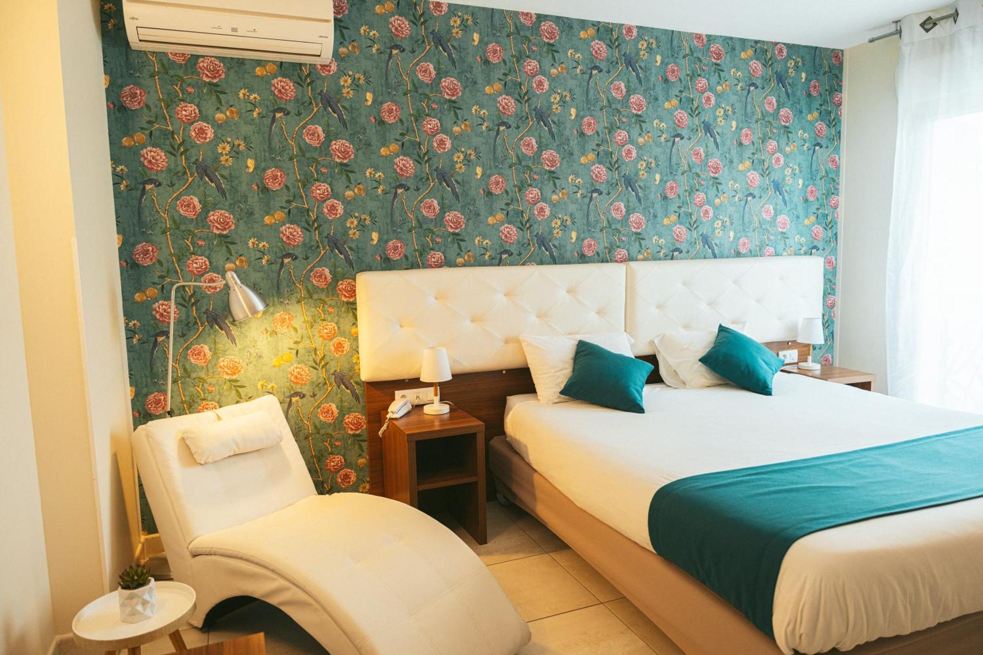Holidays & Work Hotel Sanary-sur-Mer Extérieur photo