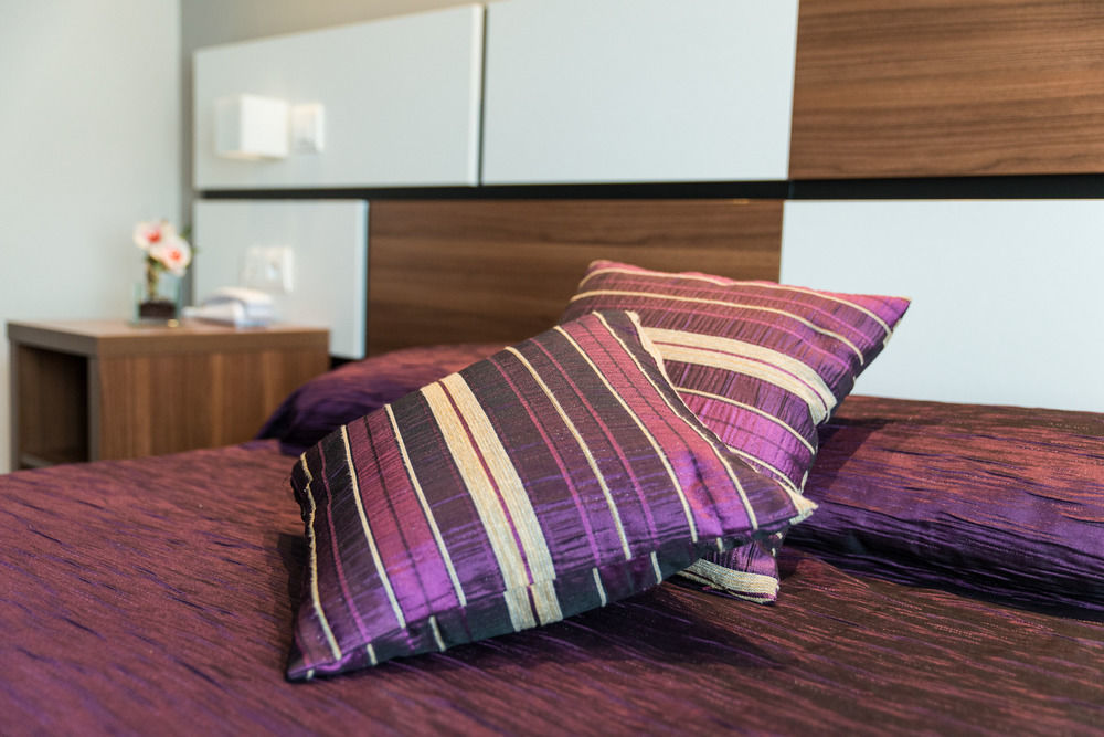 Holidays & Work Hotel Sanary-sur-Mer Extérieur photo