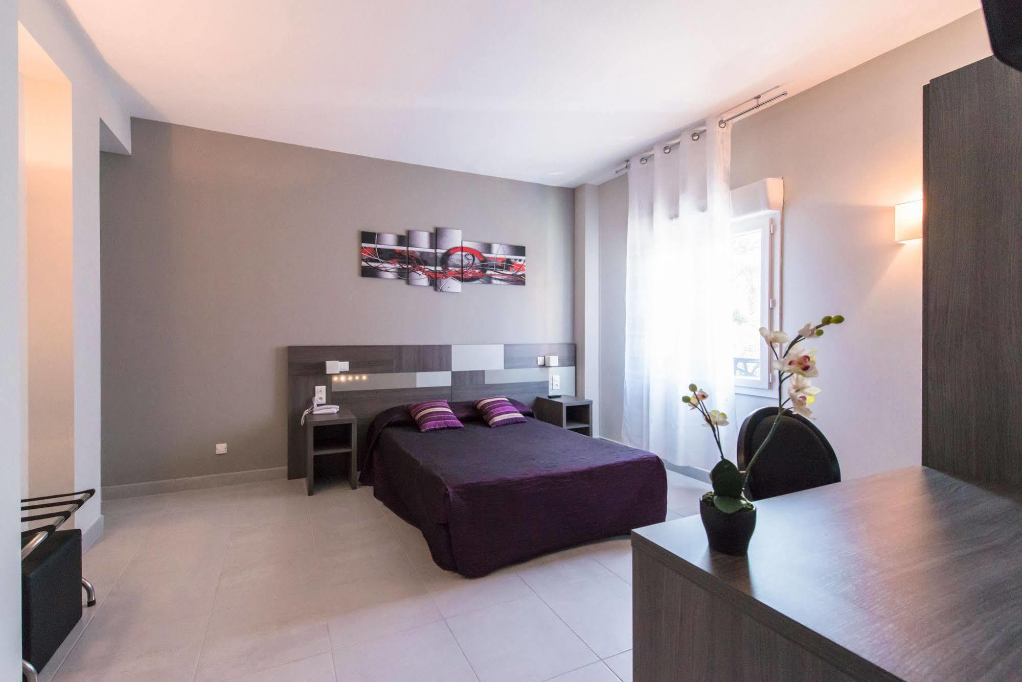 Holidays & Work Hotel Sanary-sur-Mer Extérieur photo